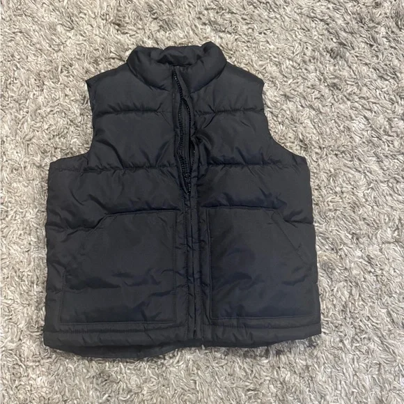 Old Navy boys vest size xs (5) used once