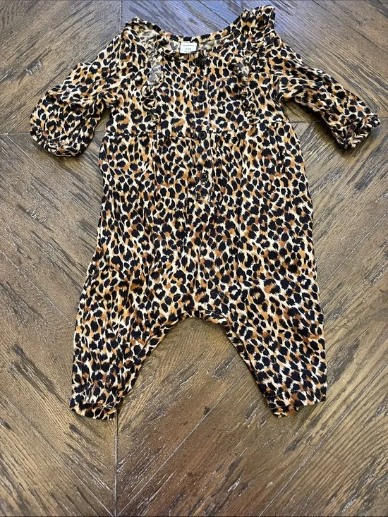 Old Navy Leopard-Print Romper 3-6M