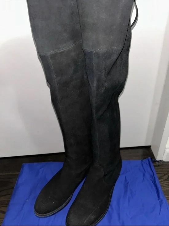 Stuart Weitzman Lowland Over The Knee Boot Black Suede 7 Flat