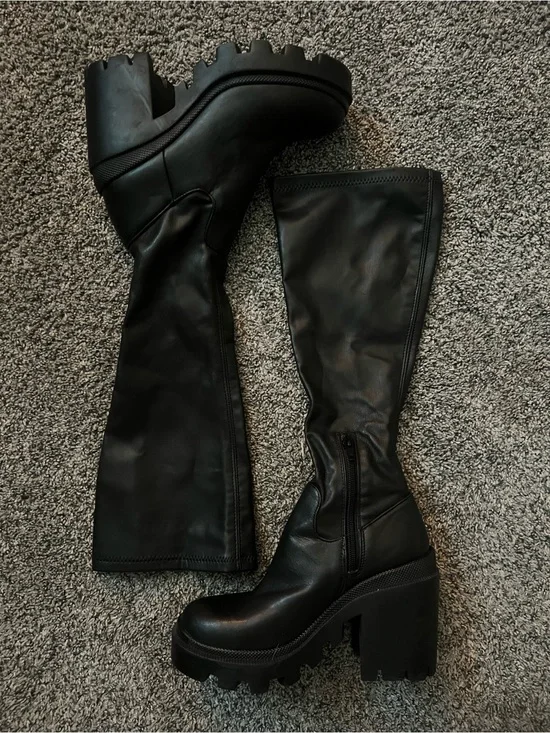 Steve Madden Roxanna Platform Knee-High Boots in Black