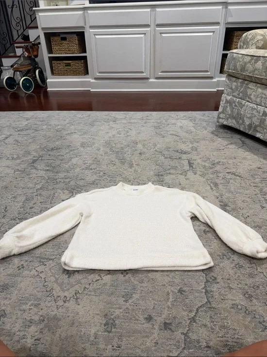 Old Navy White Crewneck Sweater