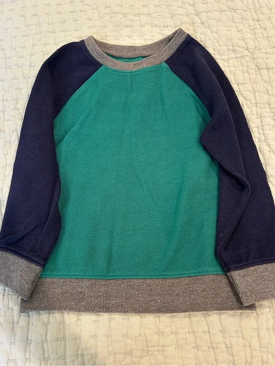 Old Navy Boys Sweater. Size 3T.