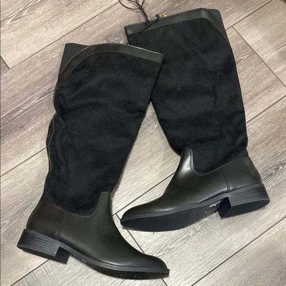 NWOT! Liz Claiborne Black‎ Knee-High Boots