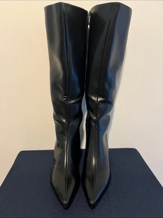 Sleek Black Over-the-Knee Pointed Toe Boots