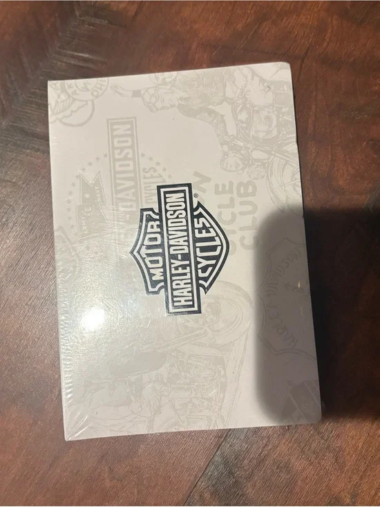 Harley-Davidson White and Black Logo Card Holder