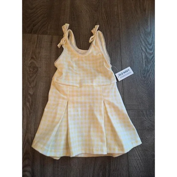 Old navy baby girl dress 12-18‎ mos