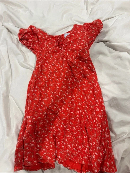 Old Navy Red Floral Puff Sleeve Dress
