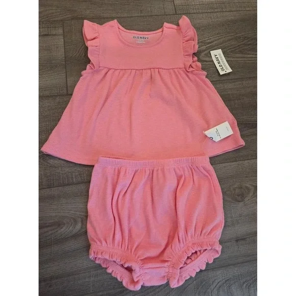 Old navy baby girl outfit‎ 12-18 mos