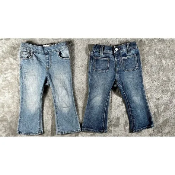 ✨ Bundle of TWO adorable Old Navy toddler flare jeans in size 2T! ✨