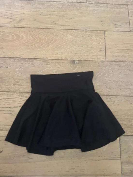 Old Navy Black Circle Skater Skirt
