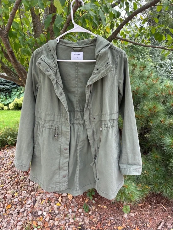 Old Navy Girl’s  Hooded Utility Jacket in Olive