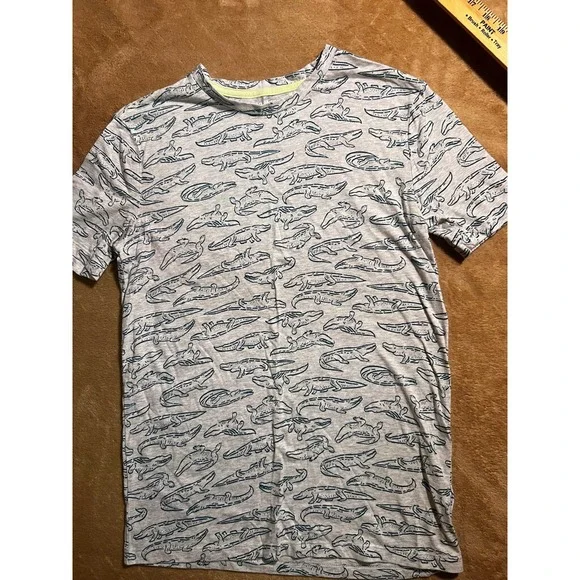 Old Navy Boy XXL (18) Gray Green‎ Crocodile Crew Neck Short Sleeve Casual Shirt