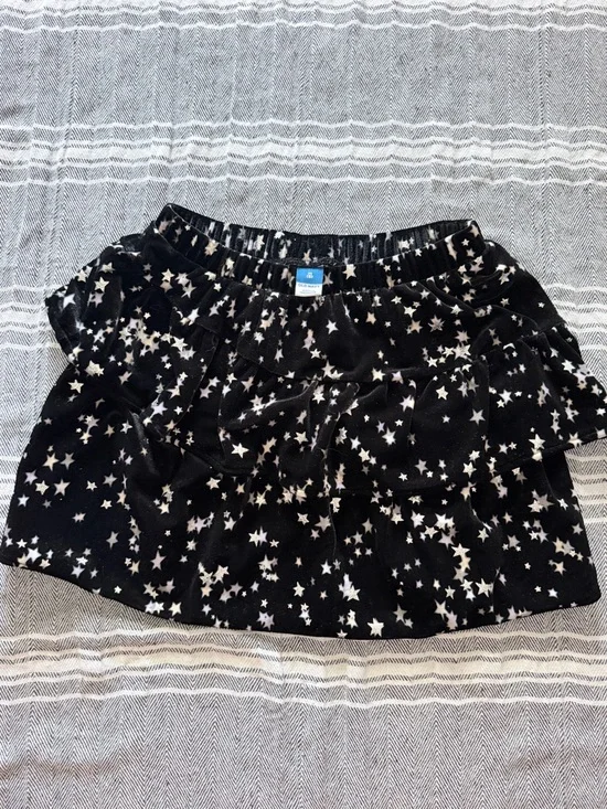 Old Navy Black Velvet Star-Print Ruffle Skirt