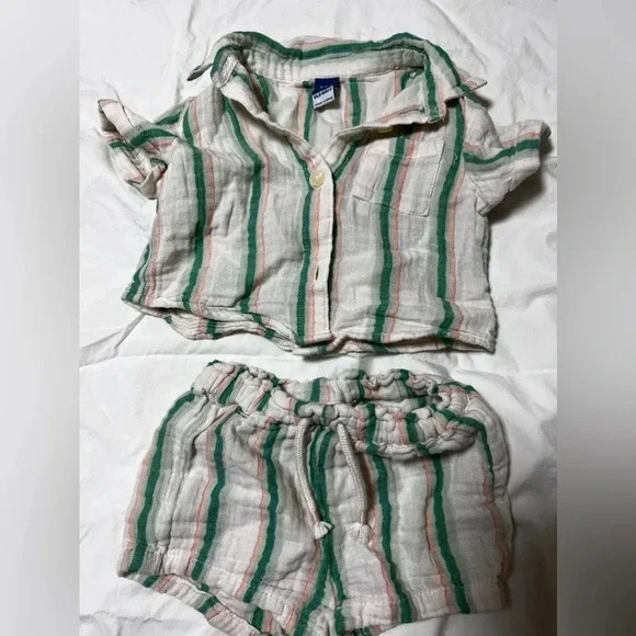 OLD NAVY MATCHING SET SIZE 3-6M