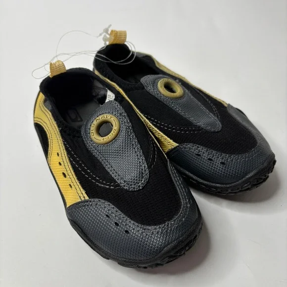 Old Navy Toddler Boy 10 New Water Shoes Black Yellow Gray Aqua Socks Swim 198235