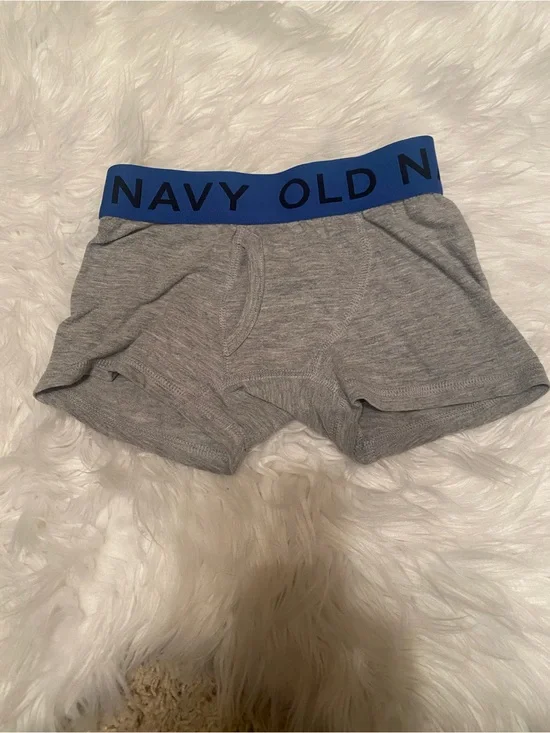 Old Navy Grey Boxer Briefs with Blue Logo Waistband size 4-5T EUC