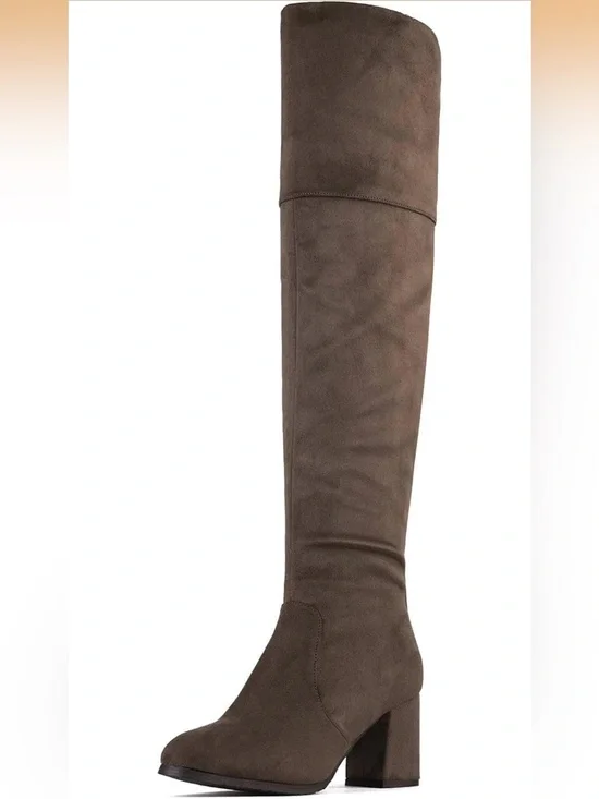 Women's Over-the-Knee Suede Boot - NEW SIZE 7