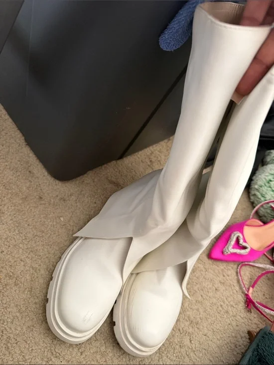 Women’s White Knee-High Stretch Leather Boots - Sleek Modern Design