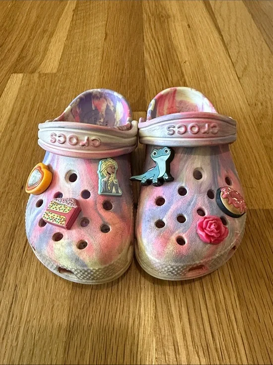Crocs Kids Tie-Dye Pink Multi Clog with Charms toddler size 10