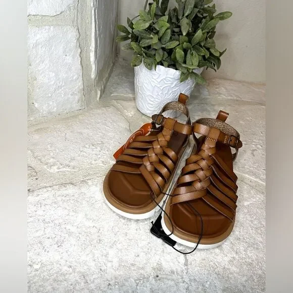Wonder Nation Brown gladiator sandals sz 1