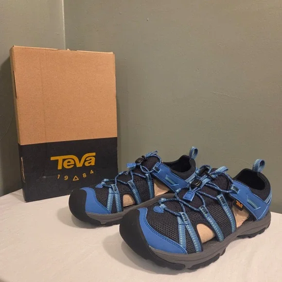 NEW Teva Youth Manatee Sandals Hiking Water‎ Shoe Closed Toe, Size 5