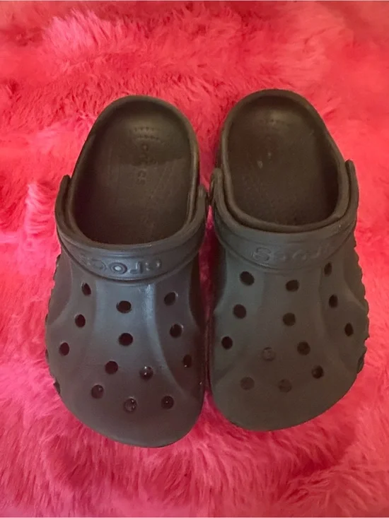 CROCS Kids Classic Clog in Brown