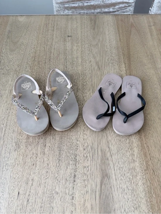 Reef Kids Beige Footbed Flip Flop Duo with Pink Glitter and Black Straps 9/10