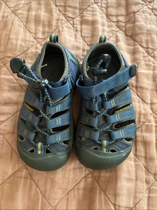 Kids Blue Waterproof Outdoor Sandals