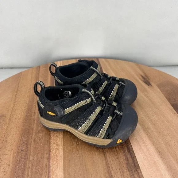 Keen Newport H2 Kids Sandals Black Olive Size 6 Toddler 1005689 Hiking Shoes