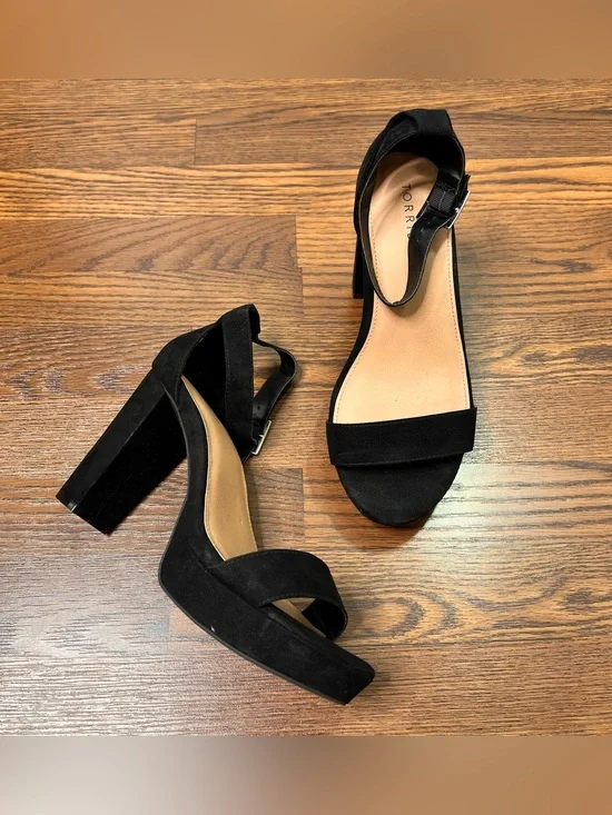 Torrid 4” Platform Tapered Heel in Black Faux Suede with Ankle Strap size 11.5WW