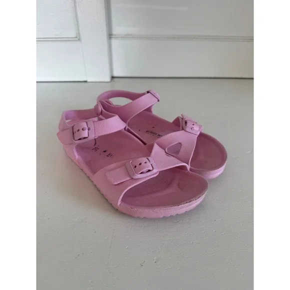 Birkenstock girl's pink Rio Essentials sandal size 32 (US 1-1.5)