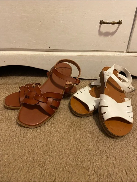 Girls sandals