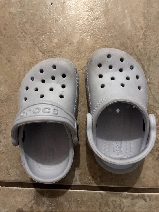CROCS Kids' Classic Clog in Light Gray