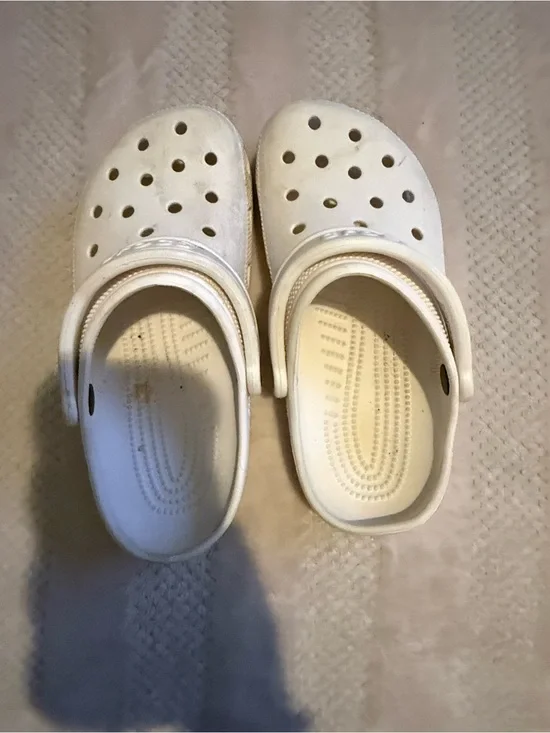 CROCS Kids White Vented Clog Sandals