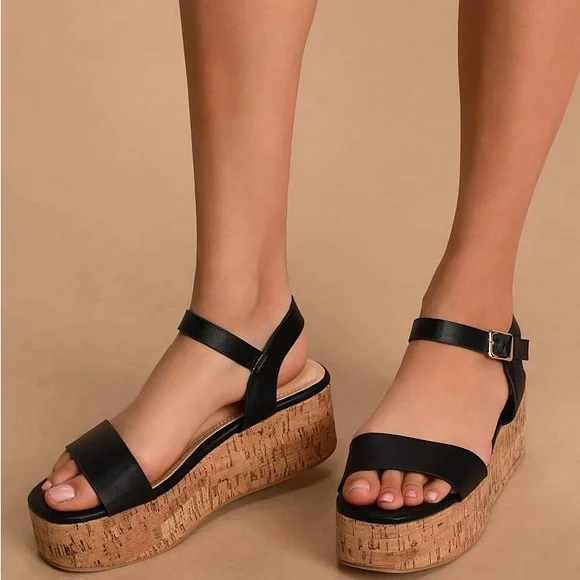 New in box, Lulu's Grecia Black‎ Cork Wedge Sandals