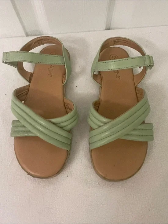 Cat & Jack Mint Green Girls' Strappy Sandals