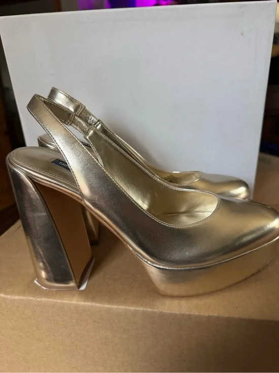 Nine West Metallic Gold Platform Slingback Pumps