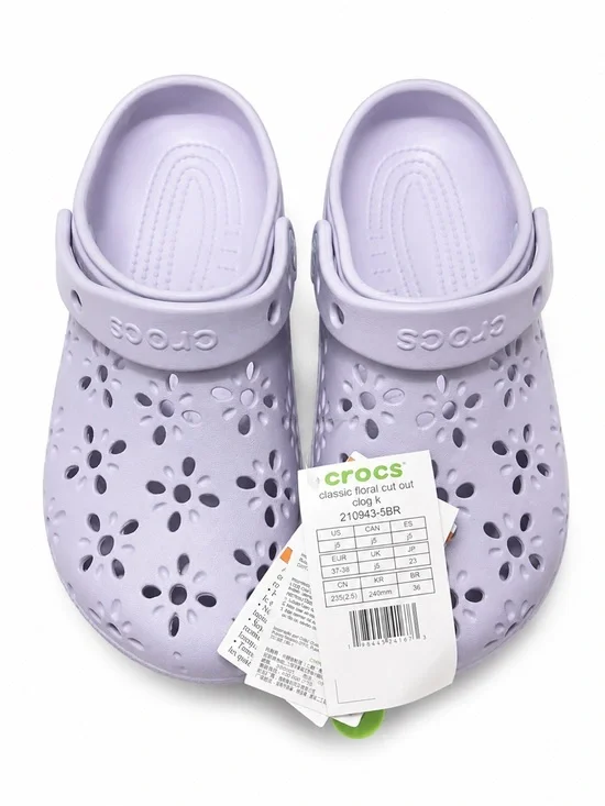 CROCS Kids Classic Floral Cut-Out Clog in Light Lavender J5
