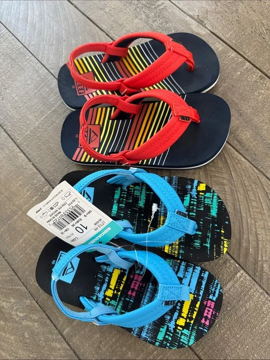 Reef Kids' Red and Bright Blue Patterned Little Ahi Flip Flops