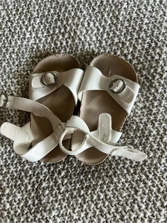 Kids White Buckle Strap Sandals