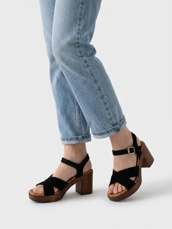 Women’s Seychelles Black Suede Platform Heel Sandals Size 10