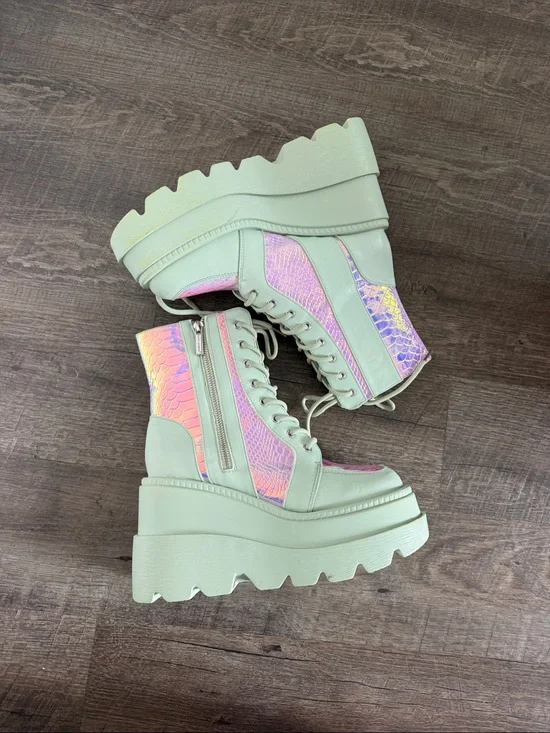 Cape Robbin Mint Green Platform Combat Boots with Iridescent Panels