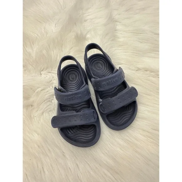 Native blue sandals size 8C‎