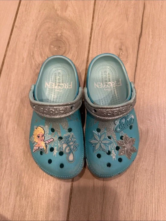Classic Crocs Elsa Light Blue Kids size 12