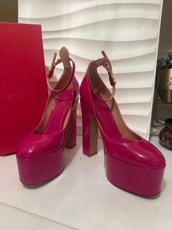 Valentino Fuchsia Patent Leather Platform Pumps with Ankle Strap