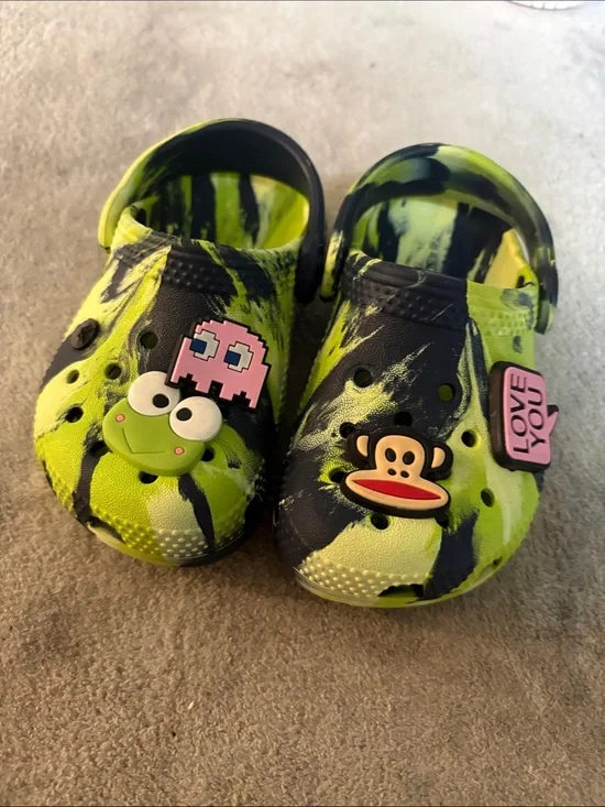 Kids Crocs Green & Black Slip-On Clogs with Charms
