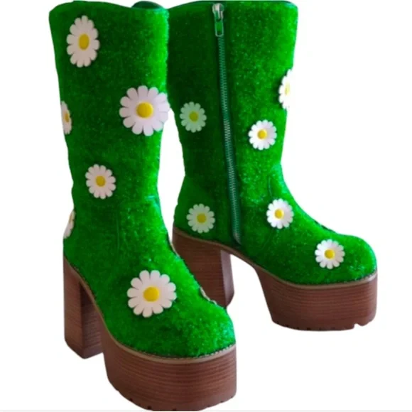 IT’S ALWAYS GREENER PLATFORM HEELED BOOTS  DELIA*S BY DOLLS KILL WOMENS 7 RARE!!