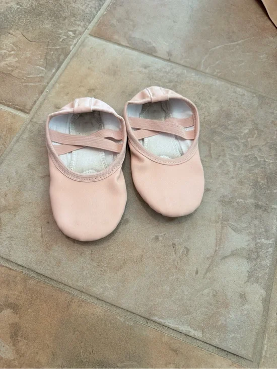 Girls' Pink Ballet Slippers with Elastic Cross Strap