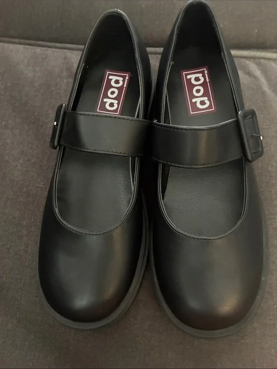 NWOT !!! pop Black Mary Jane Platform Shoes with Buckle Strap
