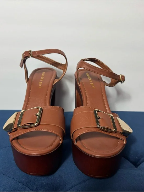 Madden Girl Brown Cognac Platform Sandals Gold Buckle Y2K 7.5